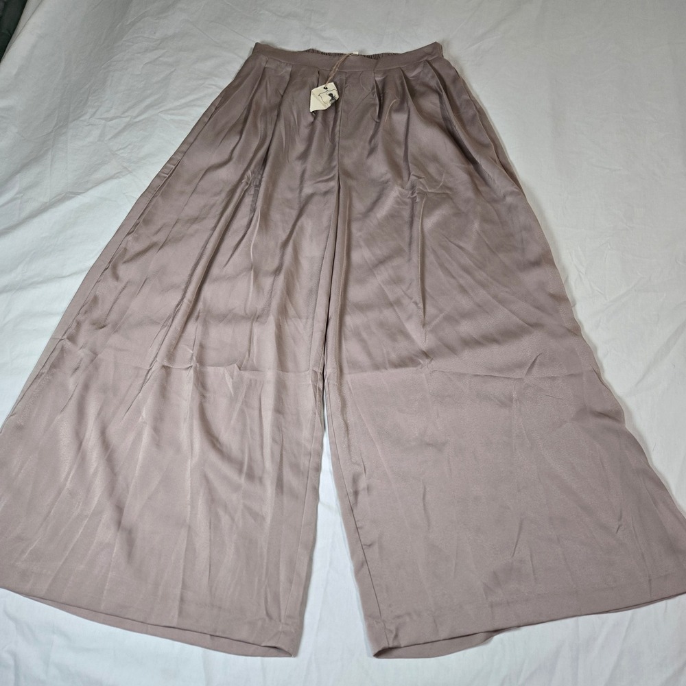 Easel Mauve Taupe Satin Wide Leg Palazzo Pants High Rise Pleated NWT Size L